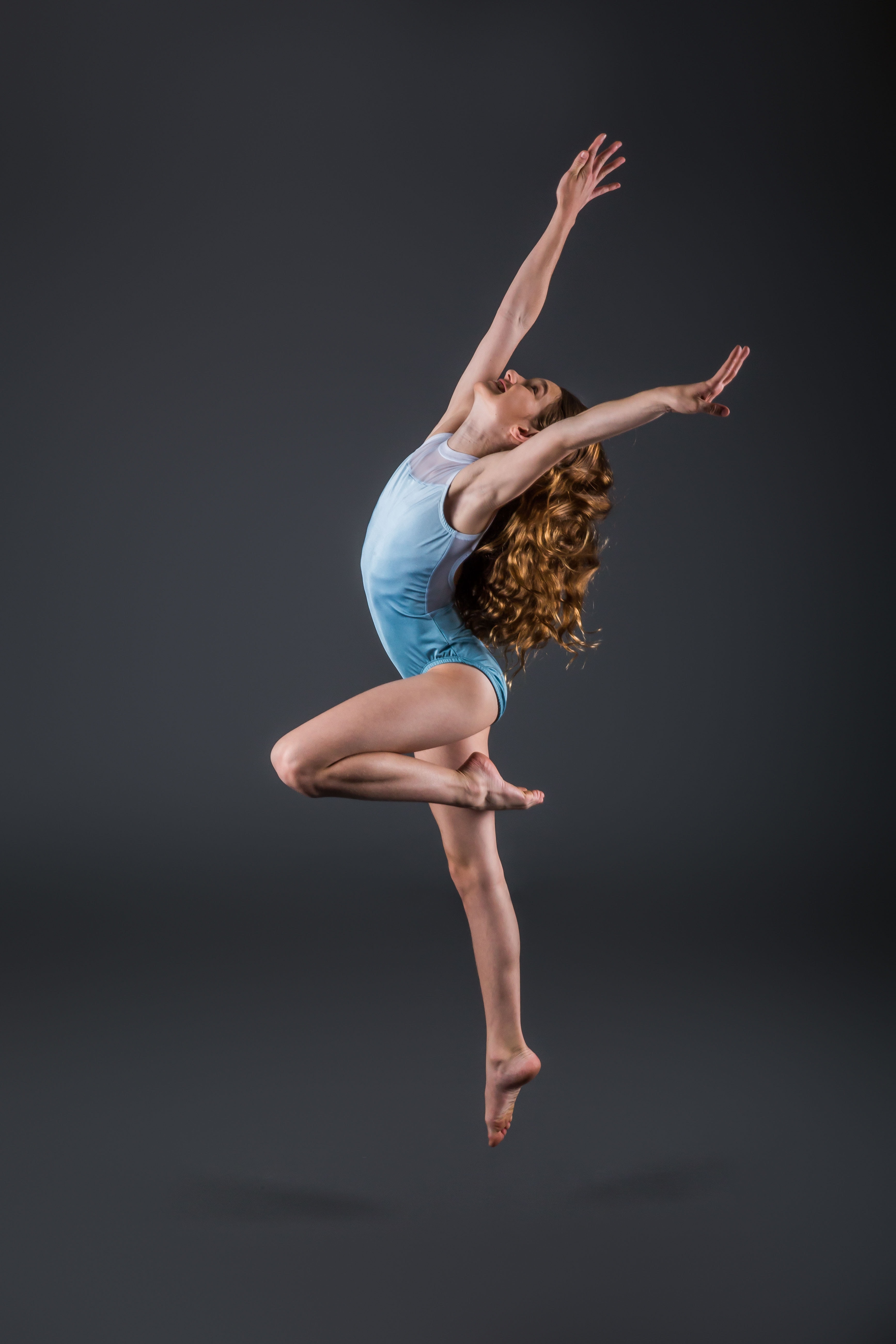 dancer photo in jump